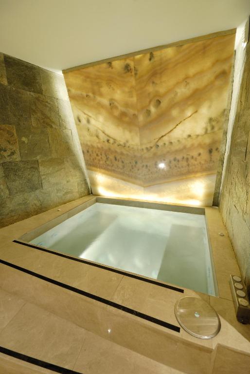 هتل تولیپ سیتی استانبول